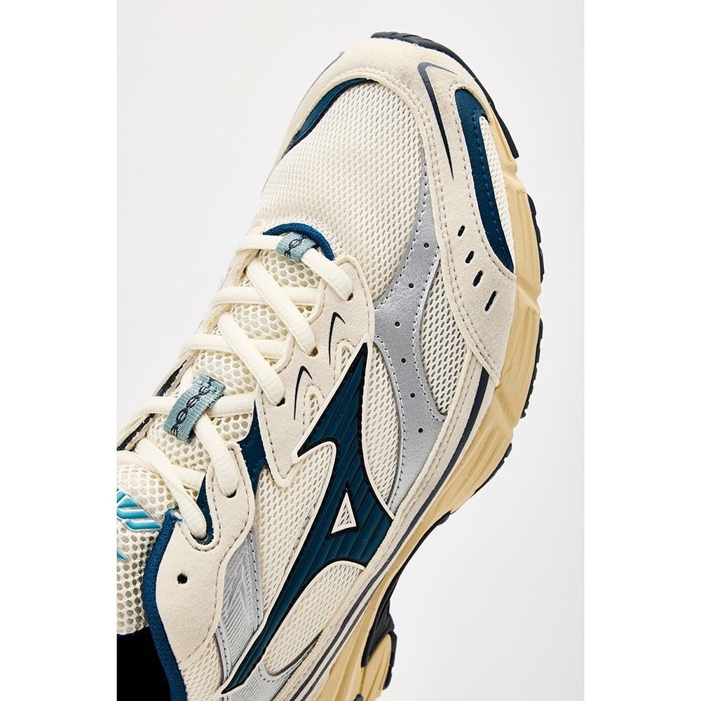 mizuno MXR D1GA256206 Light Beige Blue Unisex Shoes tko06