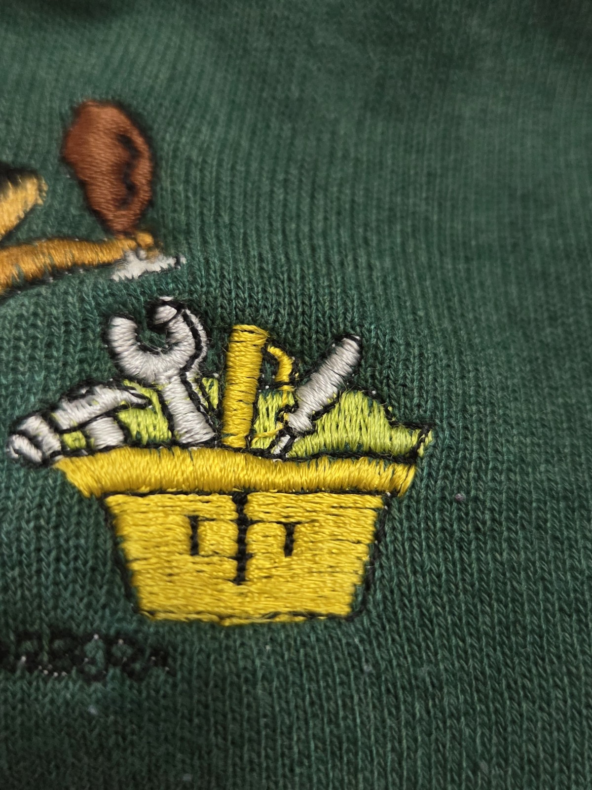 Cartoon Network Yogi Bear & Boo Boo Wacky Racing Sweatshirt 1997