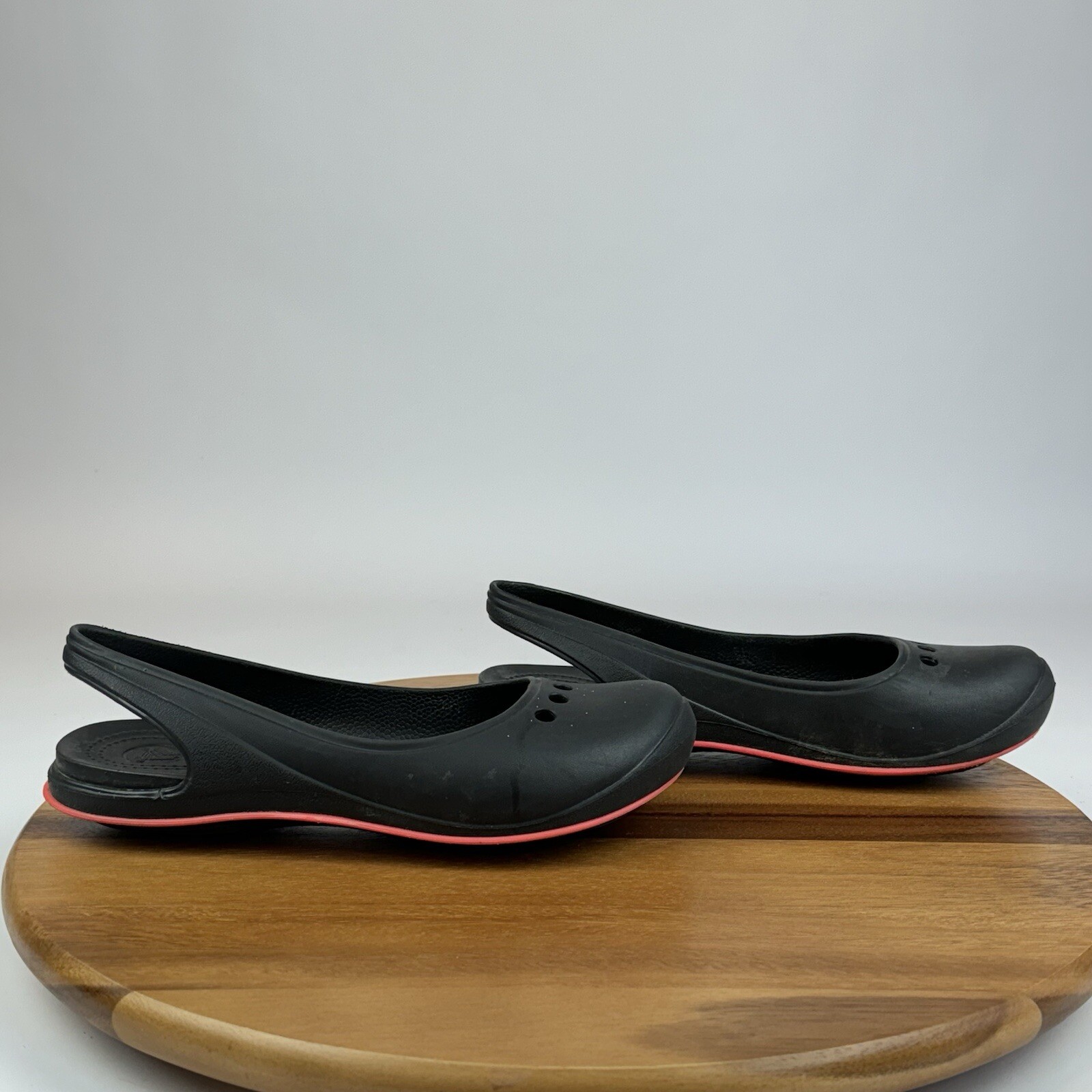 Womens Crocs Tone Skylar Black Red Slingback Mary Jane Ballet Flats Size 9 M GUC