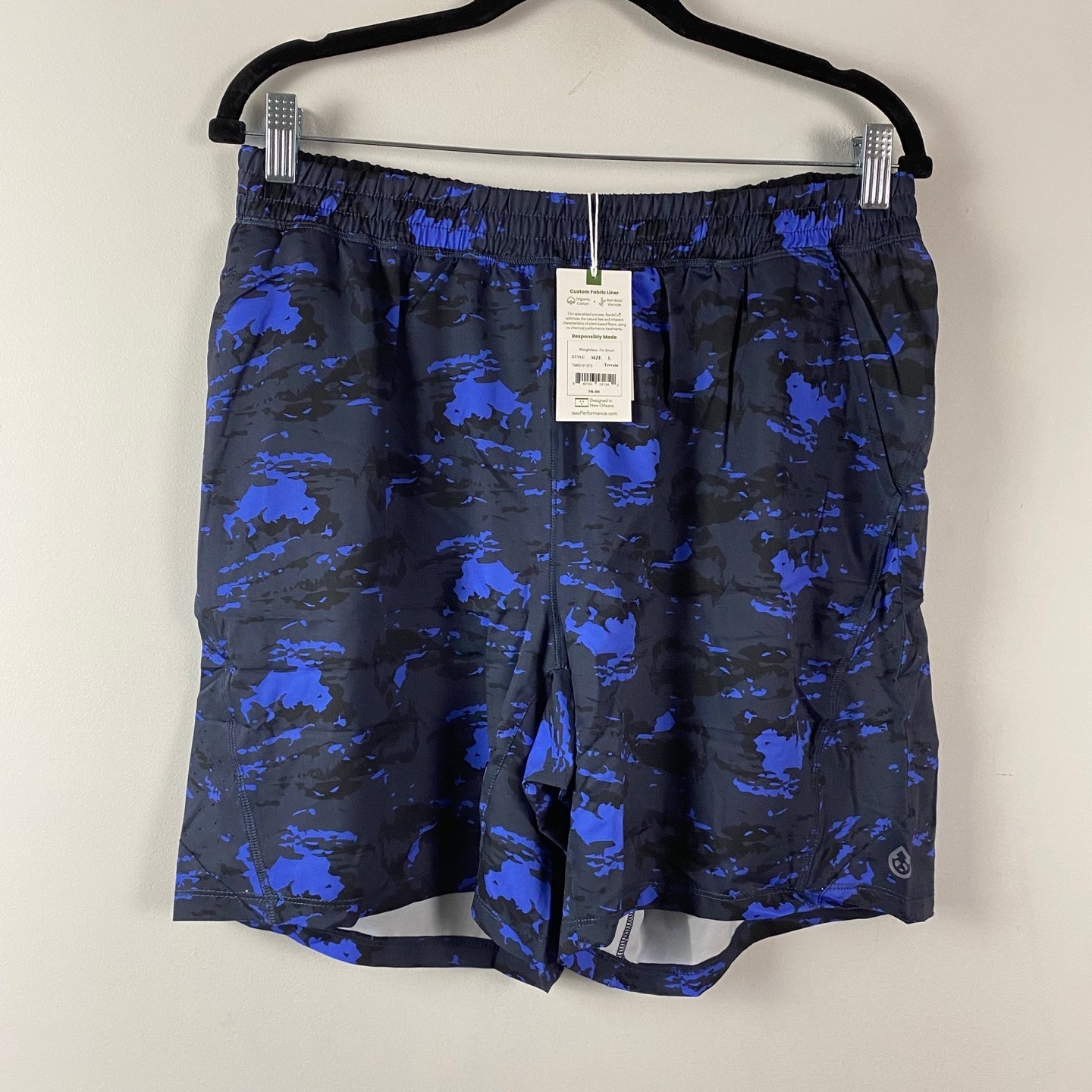 TASC Performance Shorts Mens Large Weightless 7in Blue Camo Athletic