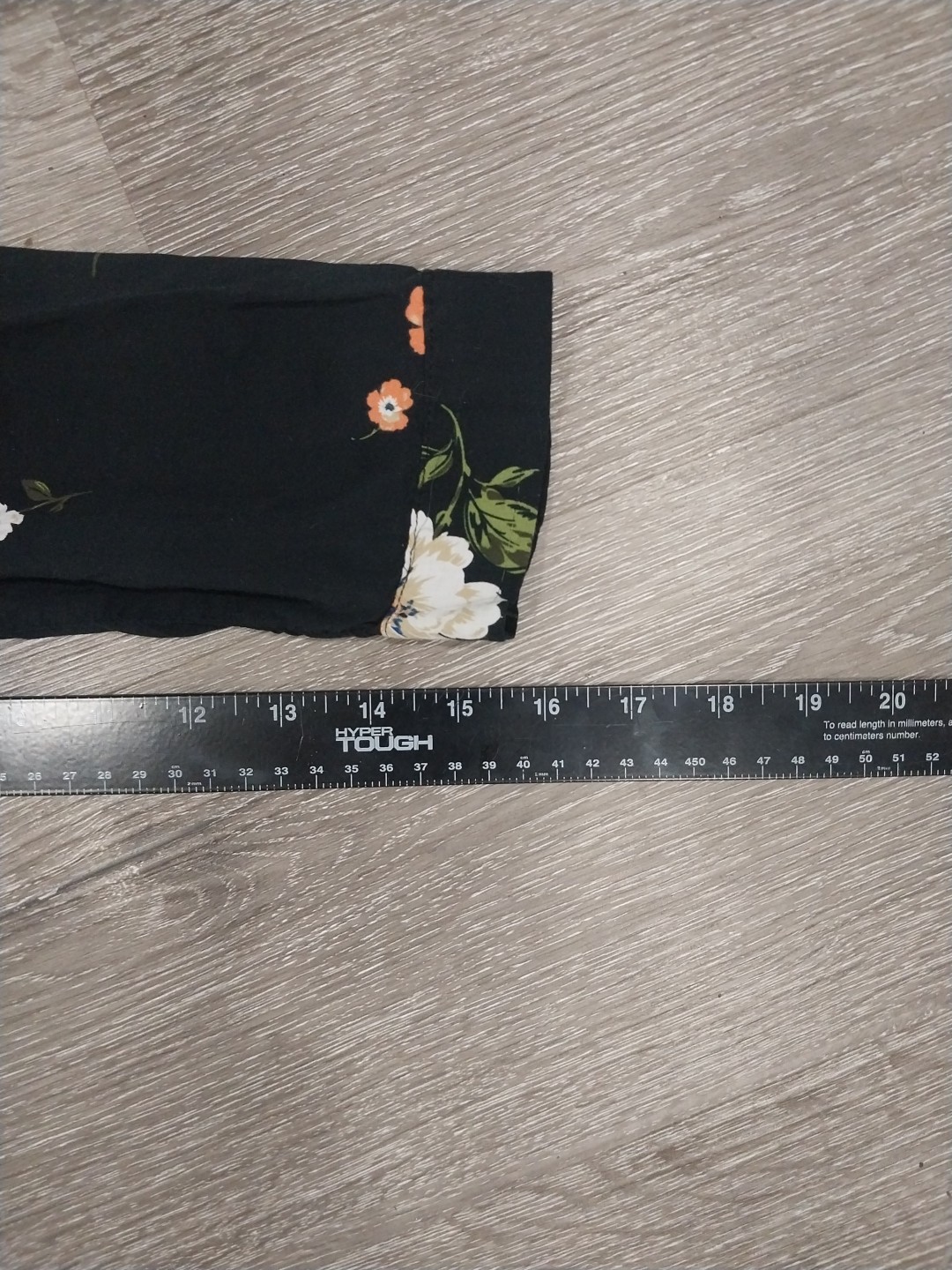 Brina & Em Large Black Roll-Up Tab Sleeve V-Neck Floral Top