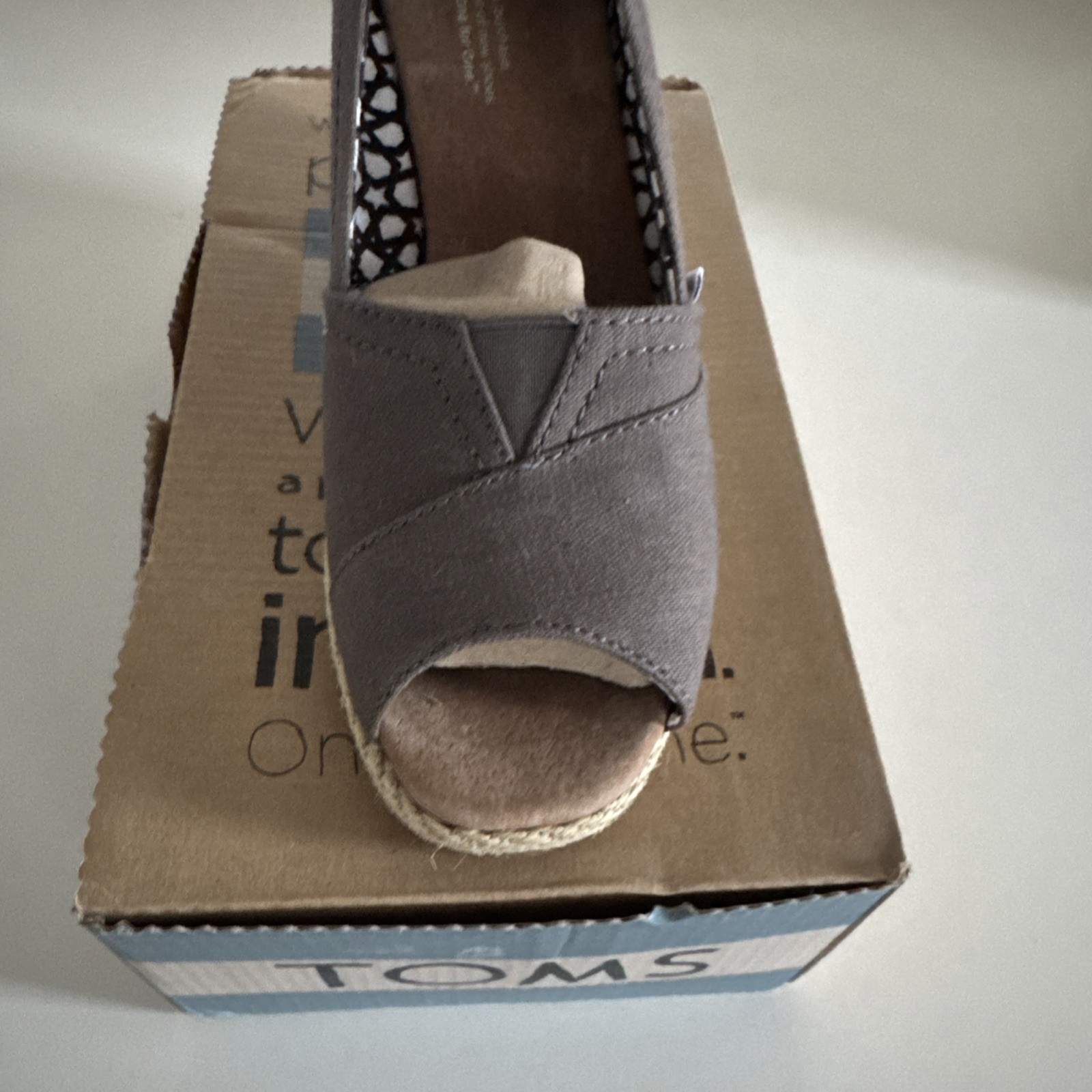 Toms Michelle Wedges Women’s 8 Ash Espadrille Sandal Peep Toe
