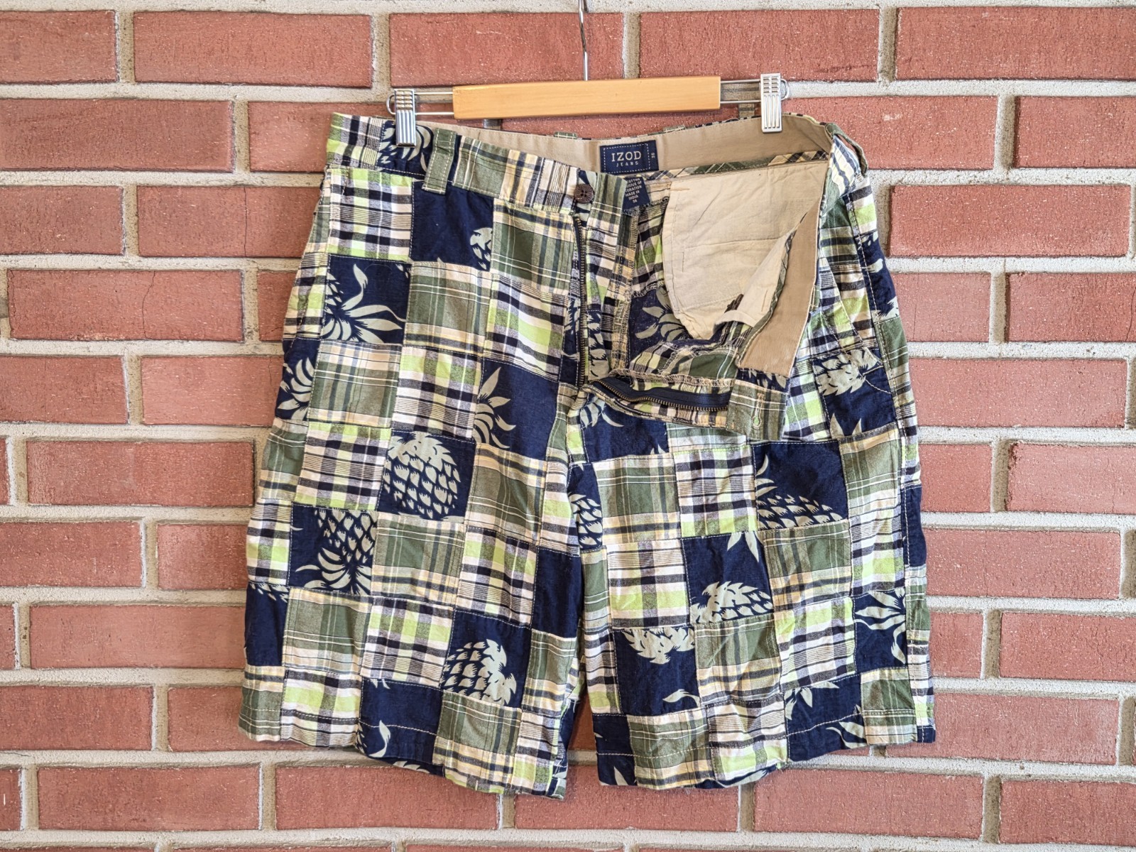 IZOD Madras Zipper Fly Cotton Mens Shorts Size 36 Green Blue Made in India EUC