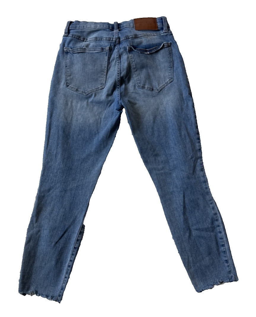 Lucky Brand Mid rise Jeans Womens Size 8/29 Mid Rise Relaxed Fit Denim J101