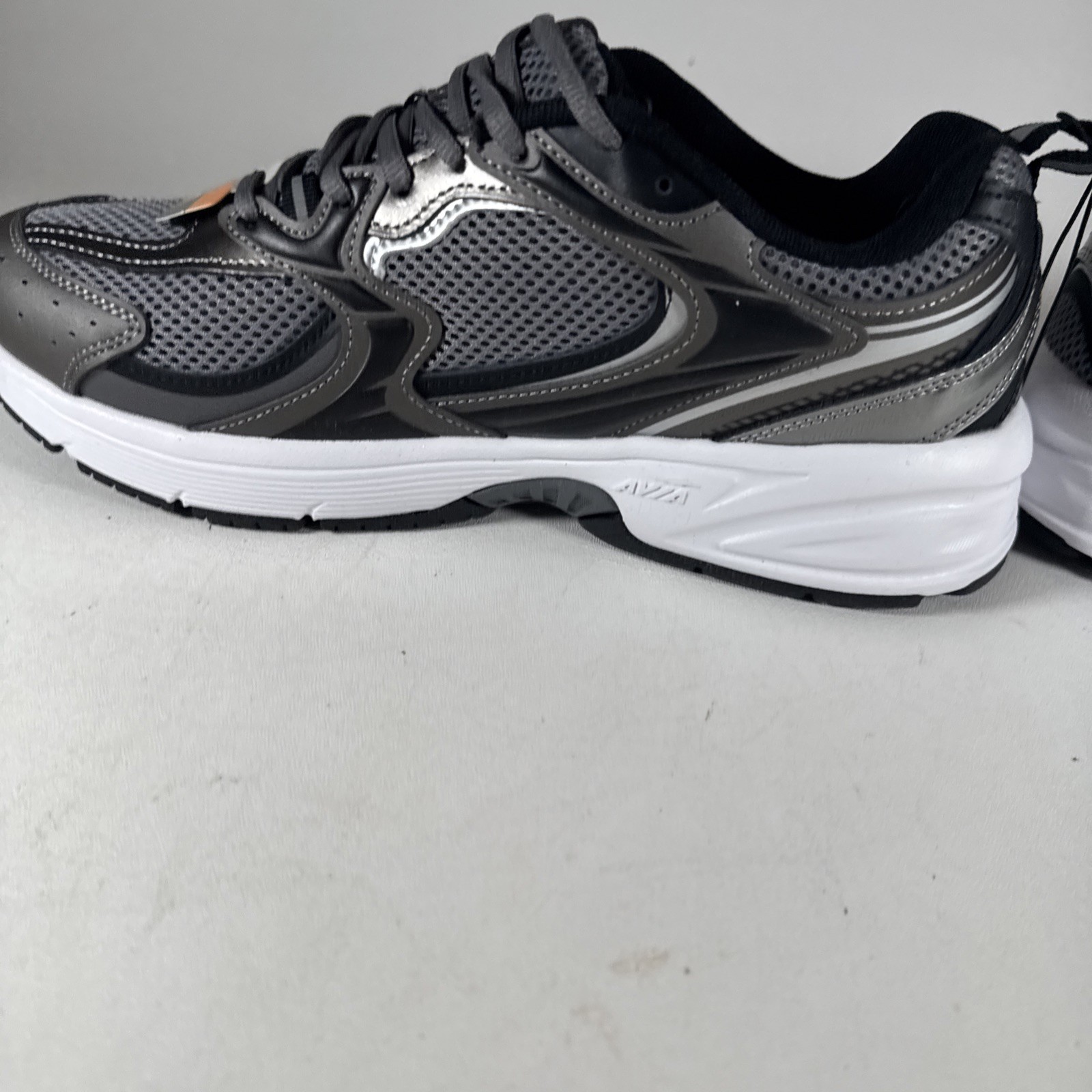 Avia Men’s 5000 Athletic Performance Running Shoes Gray Wide Width Size 10W