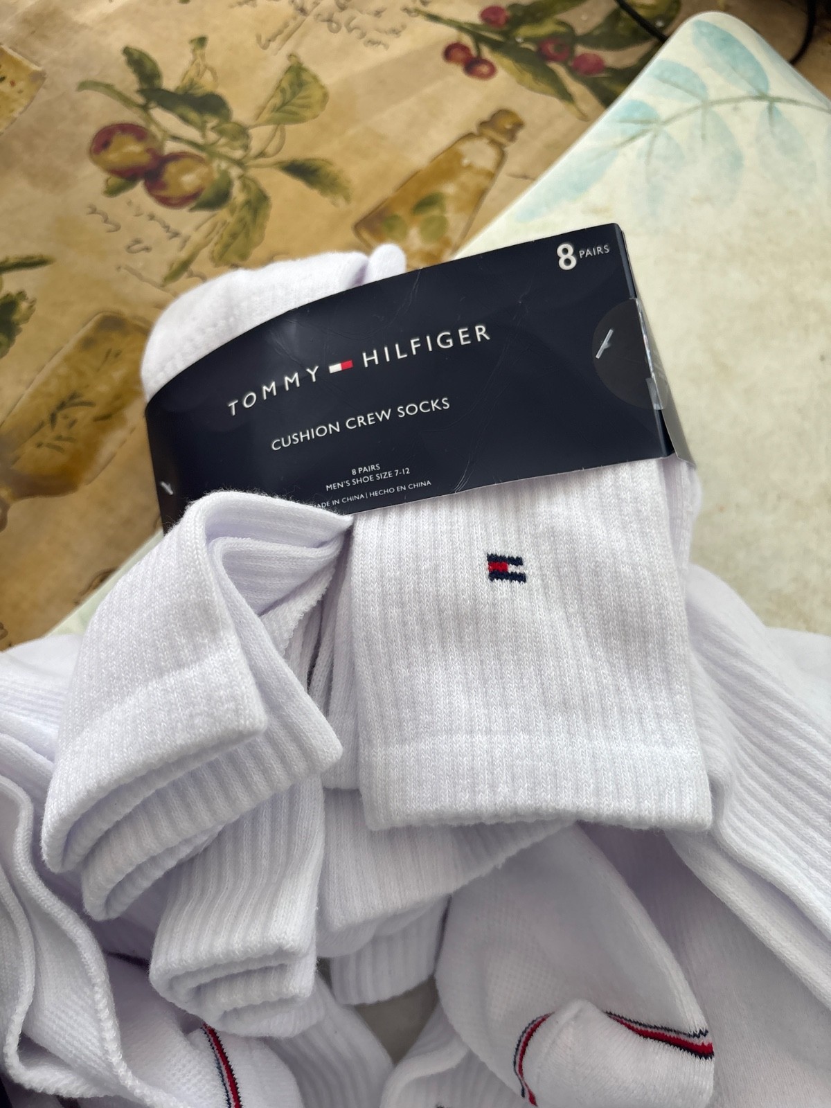 BRAND NEW 16 Tommy Hilfiger Men’s Socks 8/pack. White mens 7-12. 2 packs.