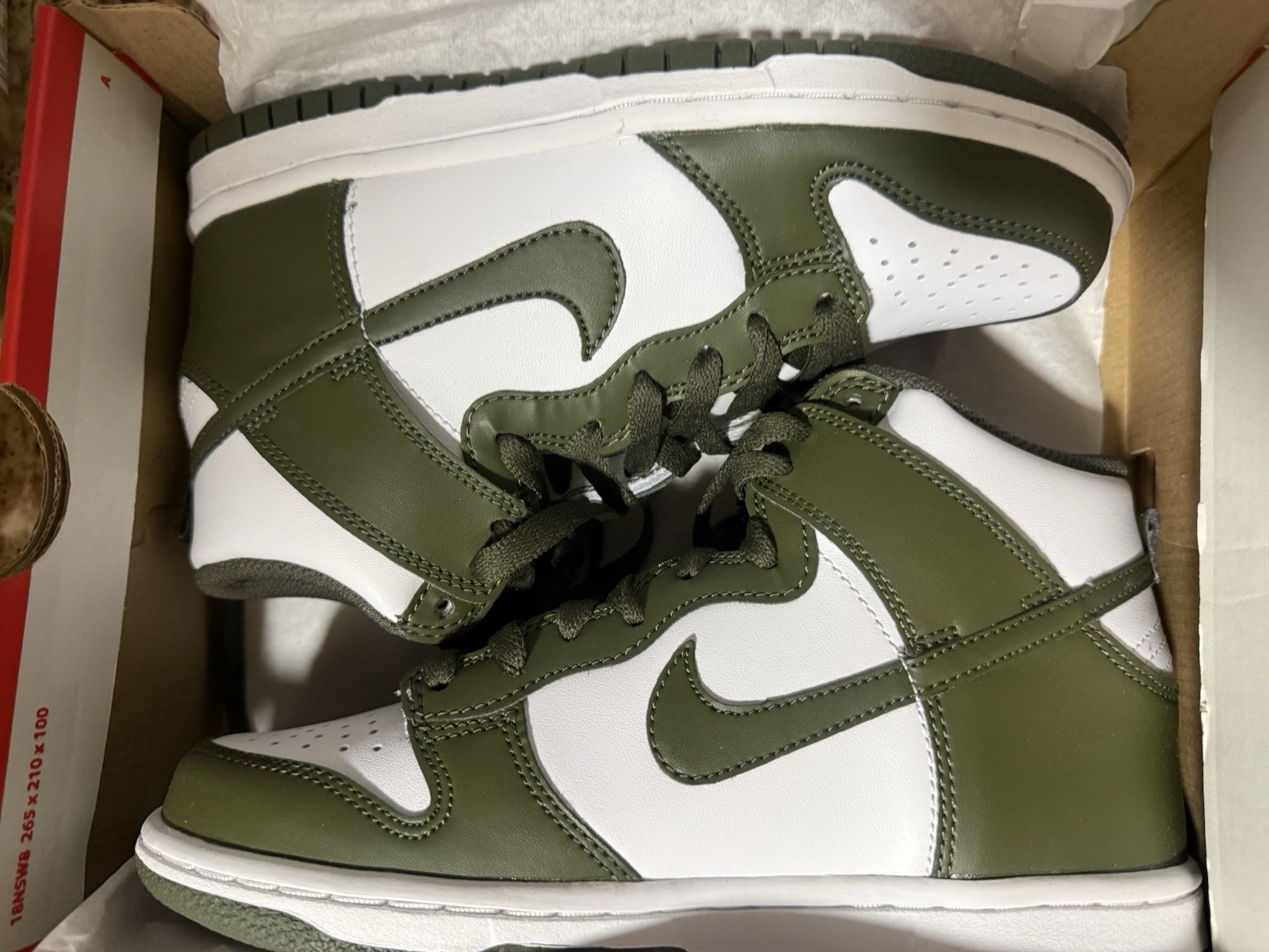 Nike Dunk High (GS) Unisex Kids Sneakers Green White Lace-Up Leather 4Y