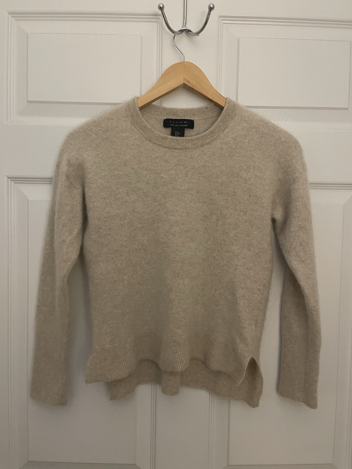 Tahari M 100% 2Ply Cashmere Tan Beige Cropped High Low Hem Tiny Flaw