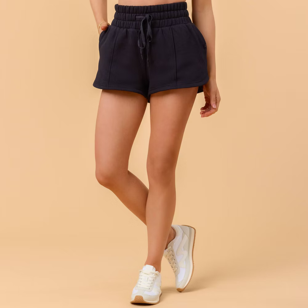 Blogilates Women Mommy & Me Marshmallow Dolphin Shorts – Black L