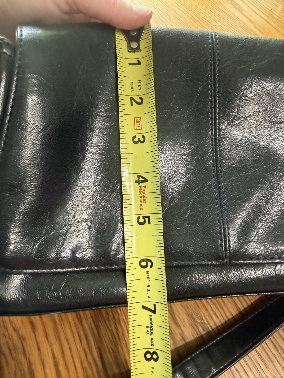 Liz Claiborne Black Leather Shoulder Bag Purse Zip Top Classic Medium