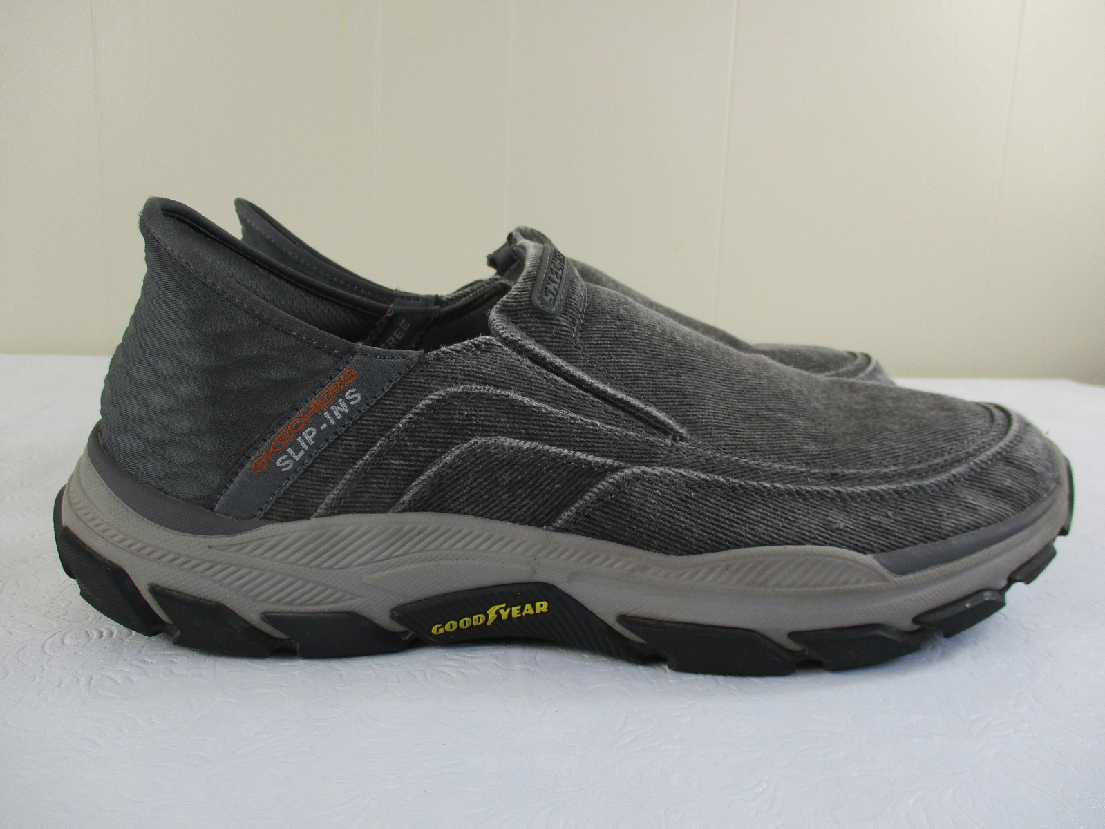Skechers Slip-ins Men’s 12 Gray Canvas Shoes Respected Holmgren Extra Wide