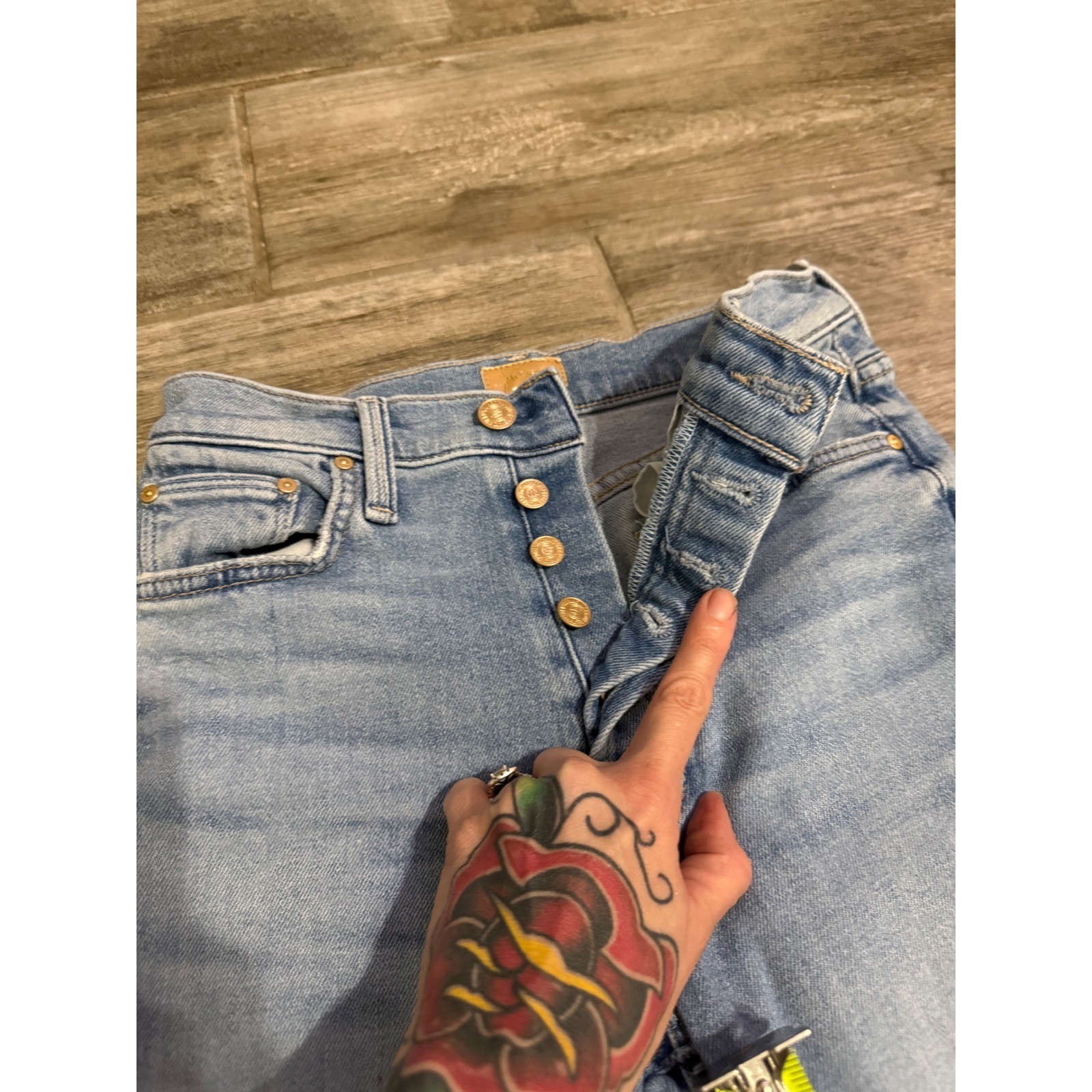 Mother The Tripper Flood Fray Jeans Look Ma No Hands Light Blue Wash 24