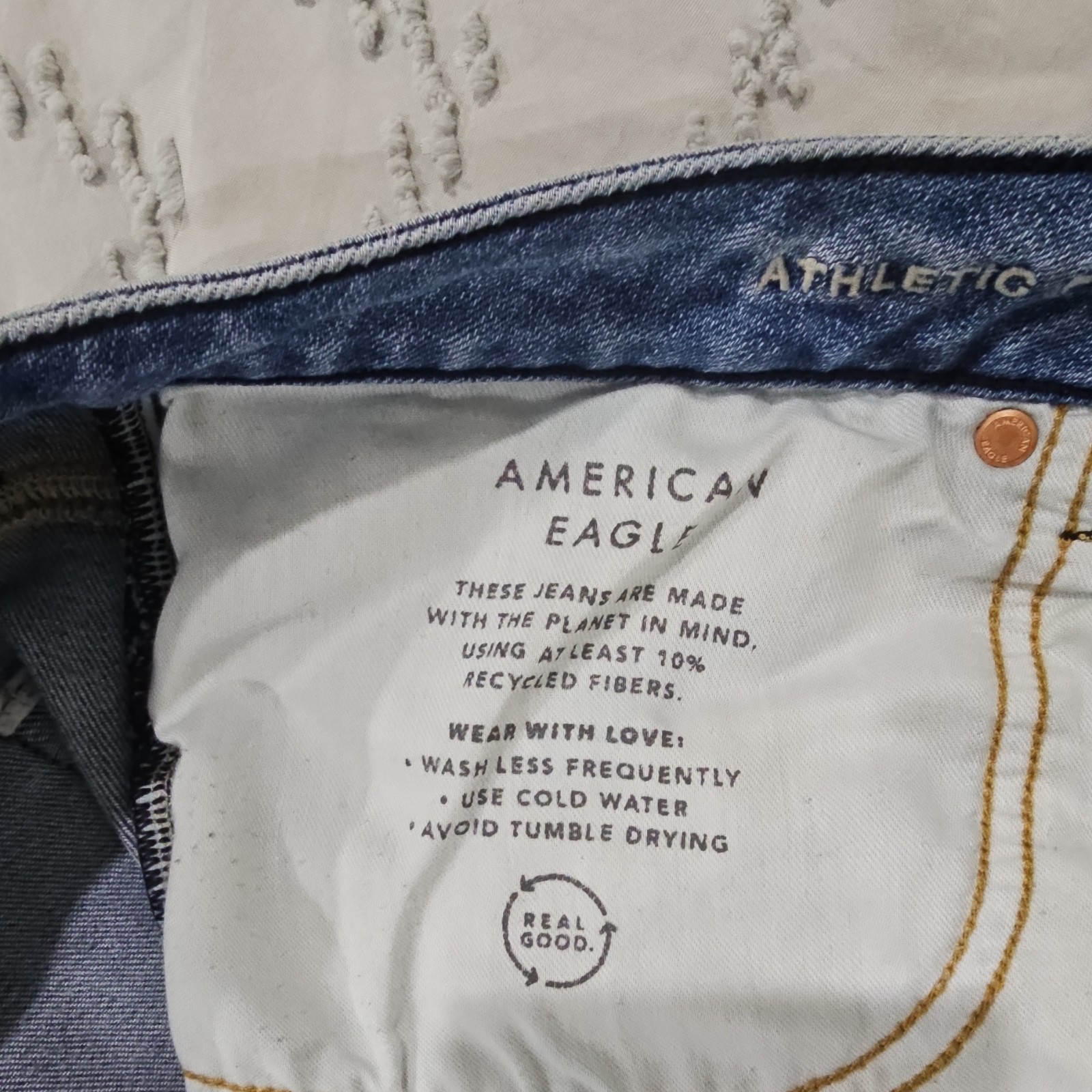 American Eagle Men’s Airflex+ Original Straight Jeans 0112-6327 Light Wash 34/30