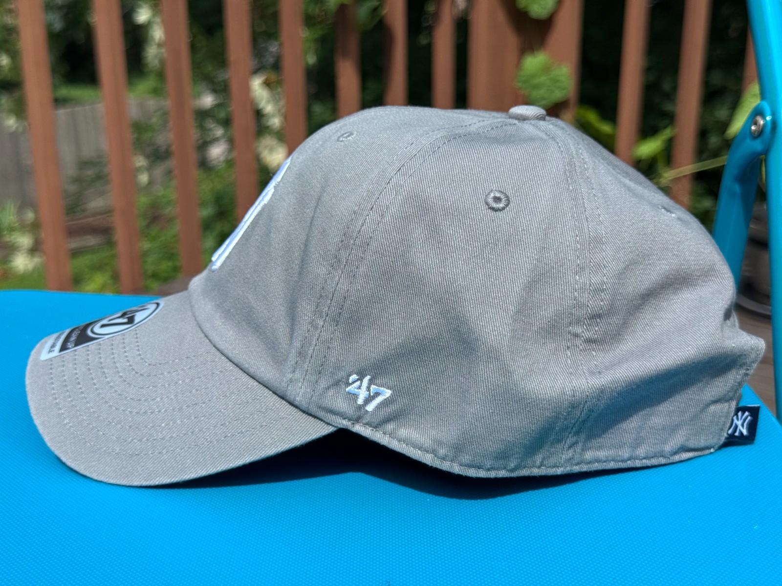 New York Yankees ’47 CLEAN UP Adjustable Cap Hat MLB $36 White EMB Lite Grey