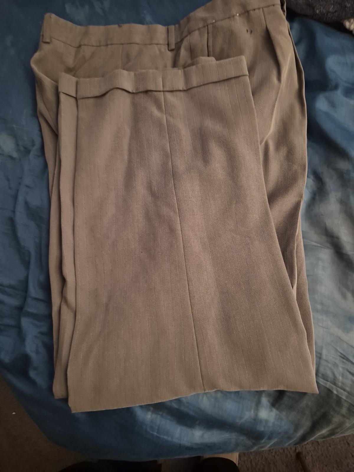 Crazy Horse Men’s Pleated Cuffs Dress Pants Size 42×30 Khaki NOS VTG