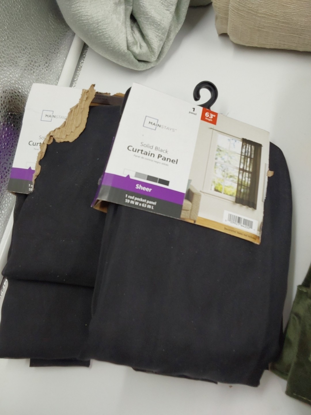 7-Piece Bulk Inventory Lot: Apparel, Sleep & Home Essentials