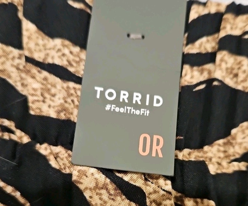 NEW Torrid Wave Tiger Print Wide Leg, Flowy Comfort Womens Sz OR Pull on Pants