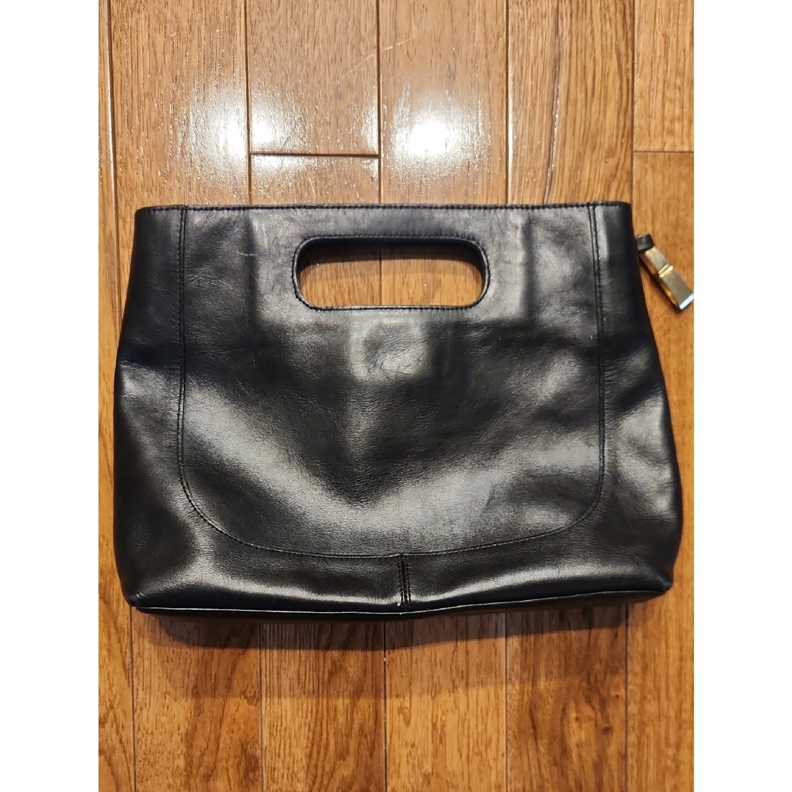 Structured Black Leather Wristlet Clutch P-004