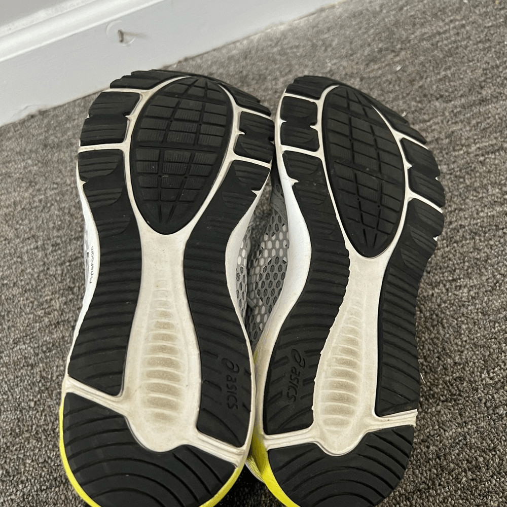 ASICS Gray Roadhawk FF 2 Running Sneakers Size 7 US $100