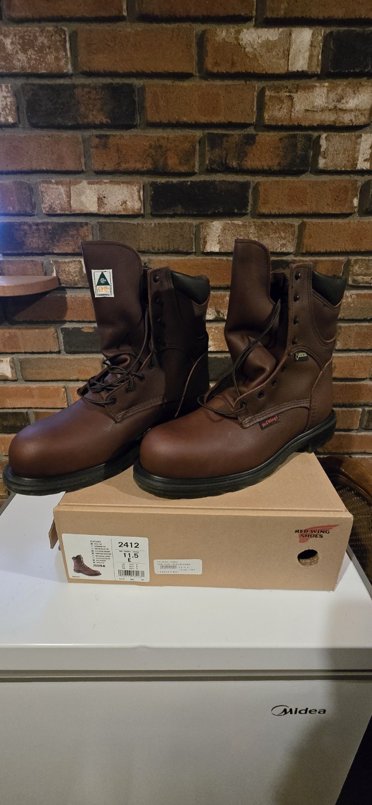 Red Wing 2412 Size 11.5E Leather Boots Goretex Insulated Steel Toe