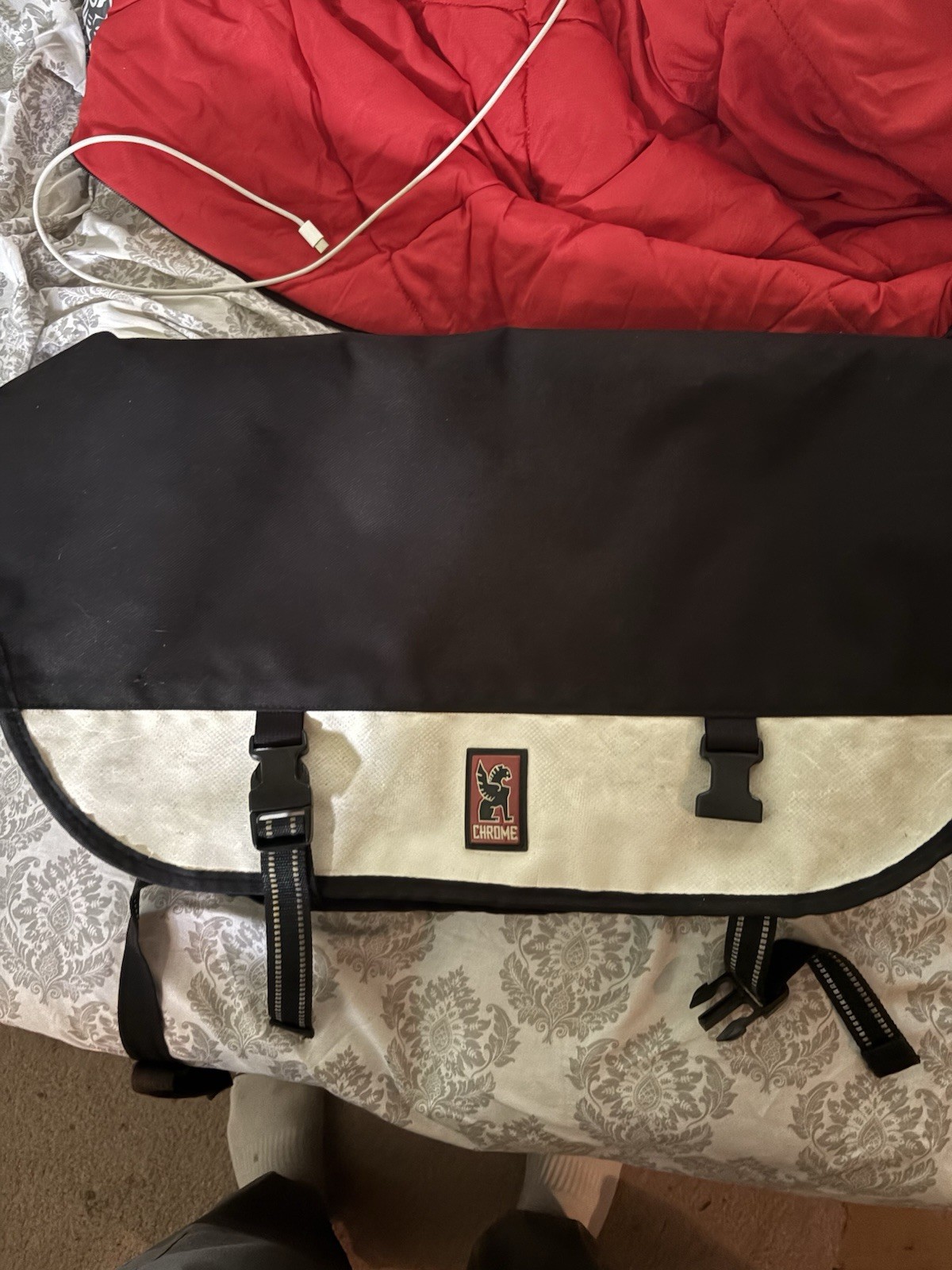 Chrome Messenger Bag – Black- 24 liter – Great condition