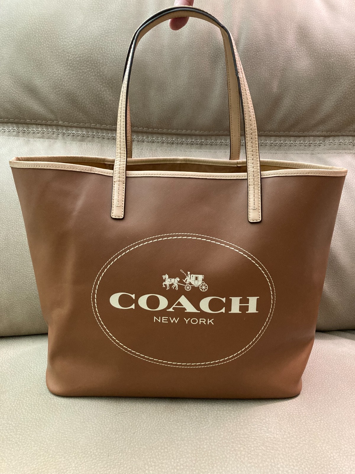COACH METRO HORSE CARRIAGE TOTE IN SADDLE BROWN LEATHER STYLE NO. L1492-F31315