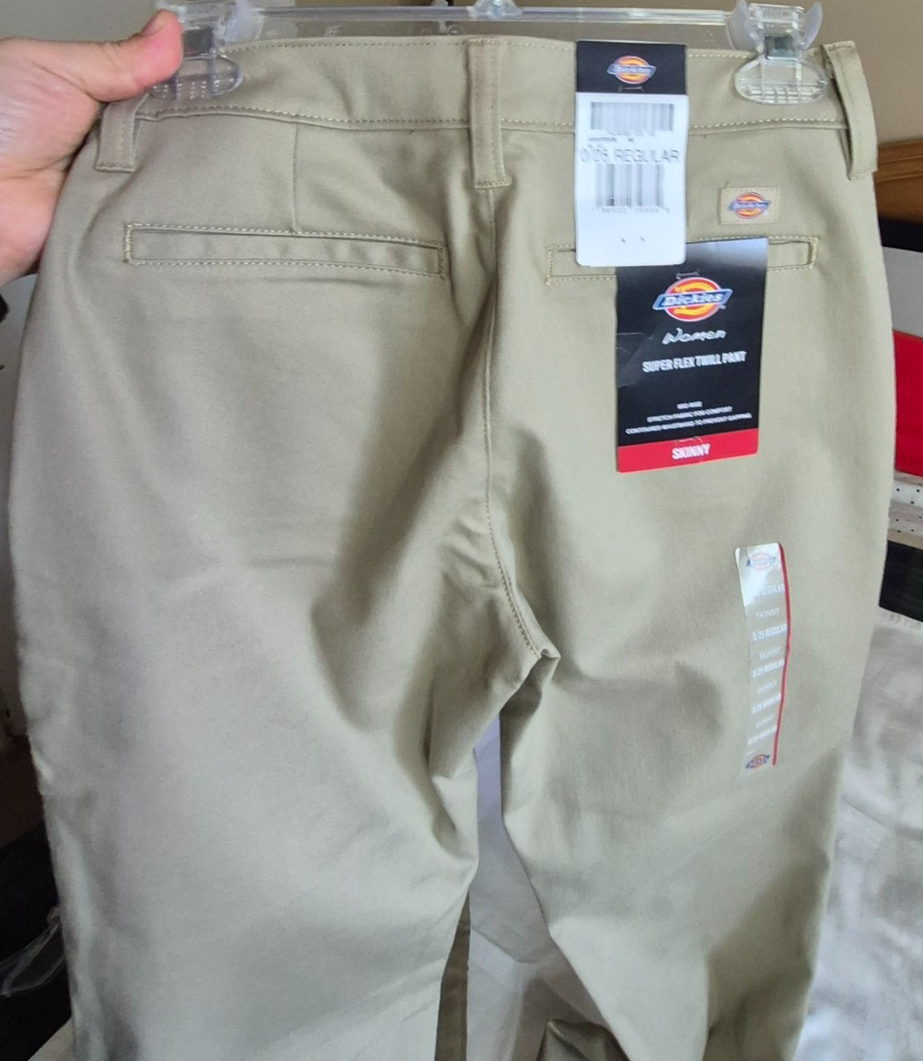Dickies Women’s Straight Flex Twill Pant, Skinny Tan, Size 0/25 REGULAR, NEW