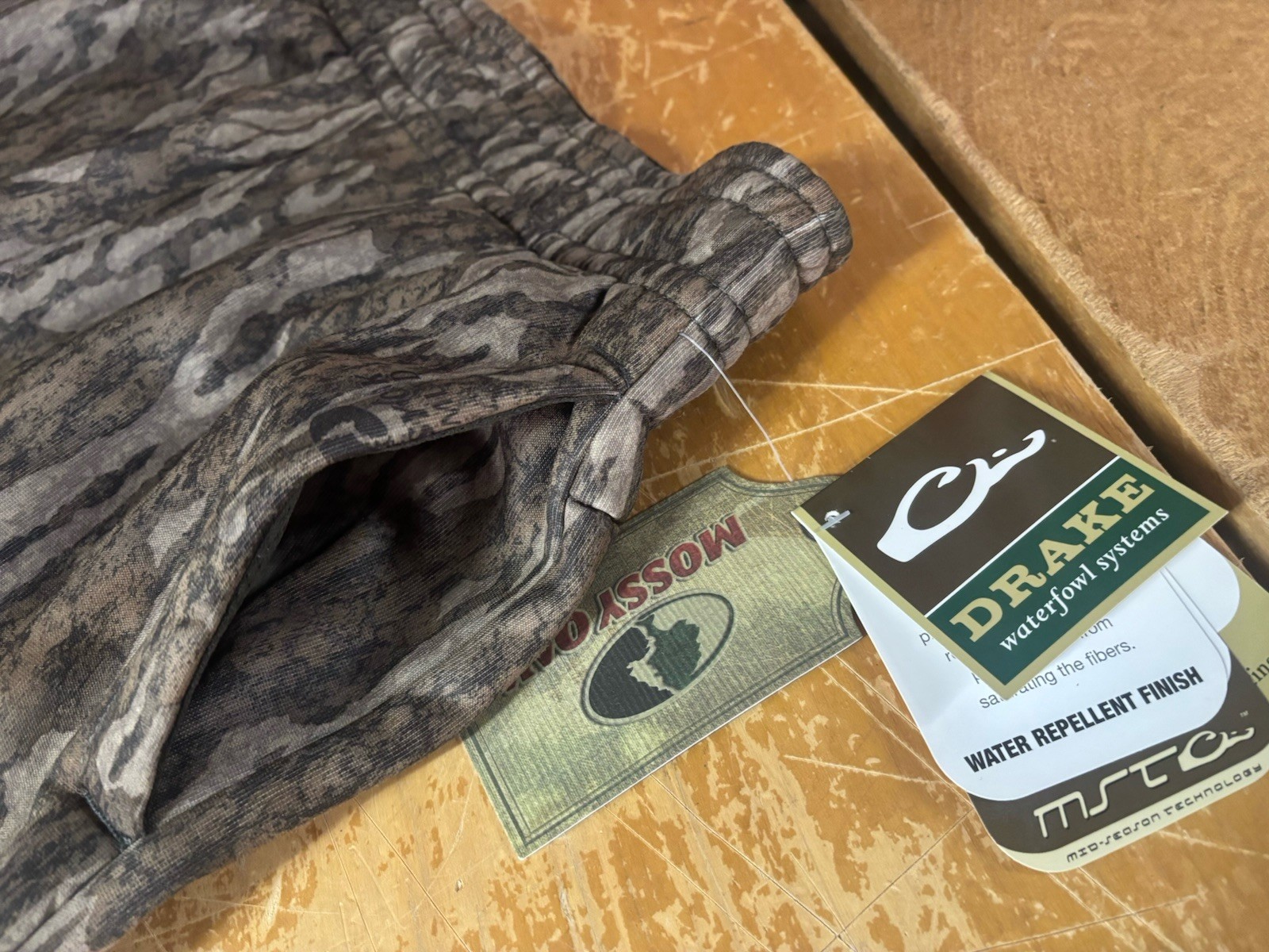 new $80 DRAKE MST Mossy Oak Bottomland Under-wader Jogger Pants Mens S 28-30