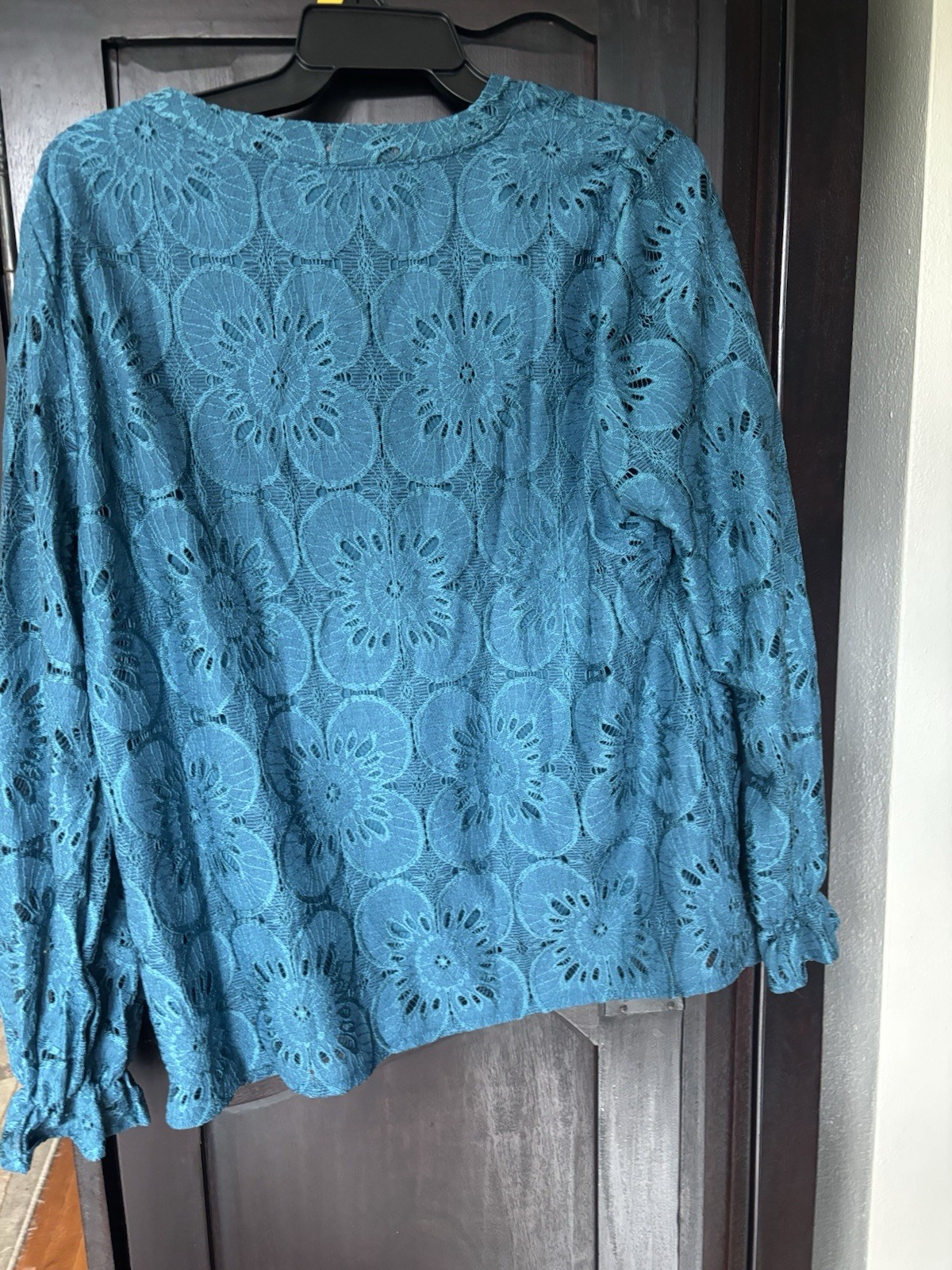 RUMIA Women’s L Blue Floral Lace V-Neck Ruffle Pullover Blouse Long Sleeve