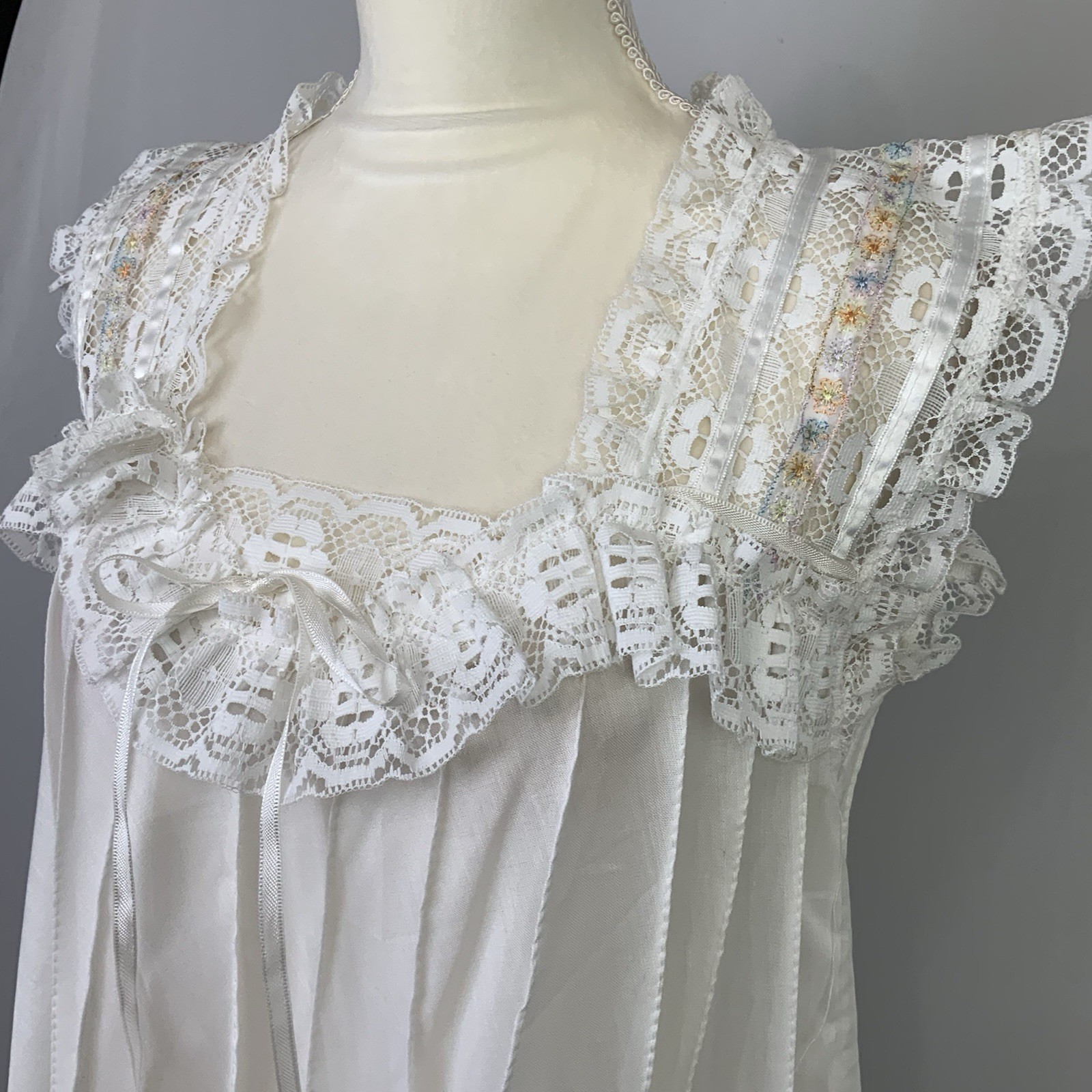 VTG White Prairie Lace Ribbon Ruffle Sheer Cottagecore Midi Dress Romantic