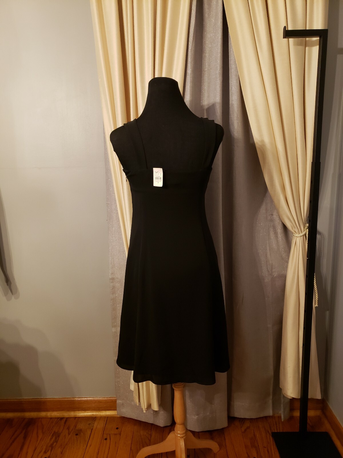 LOFT Size 2 Sleeveless Black A Line Dress Flare Side Zipper 100% Silk Lined NWT