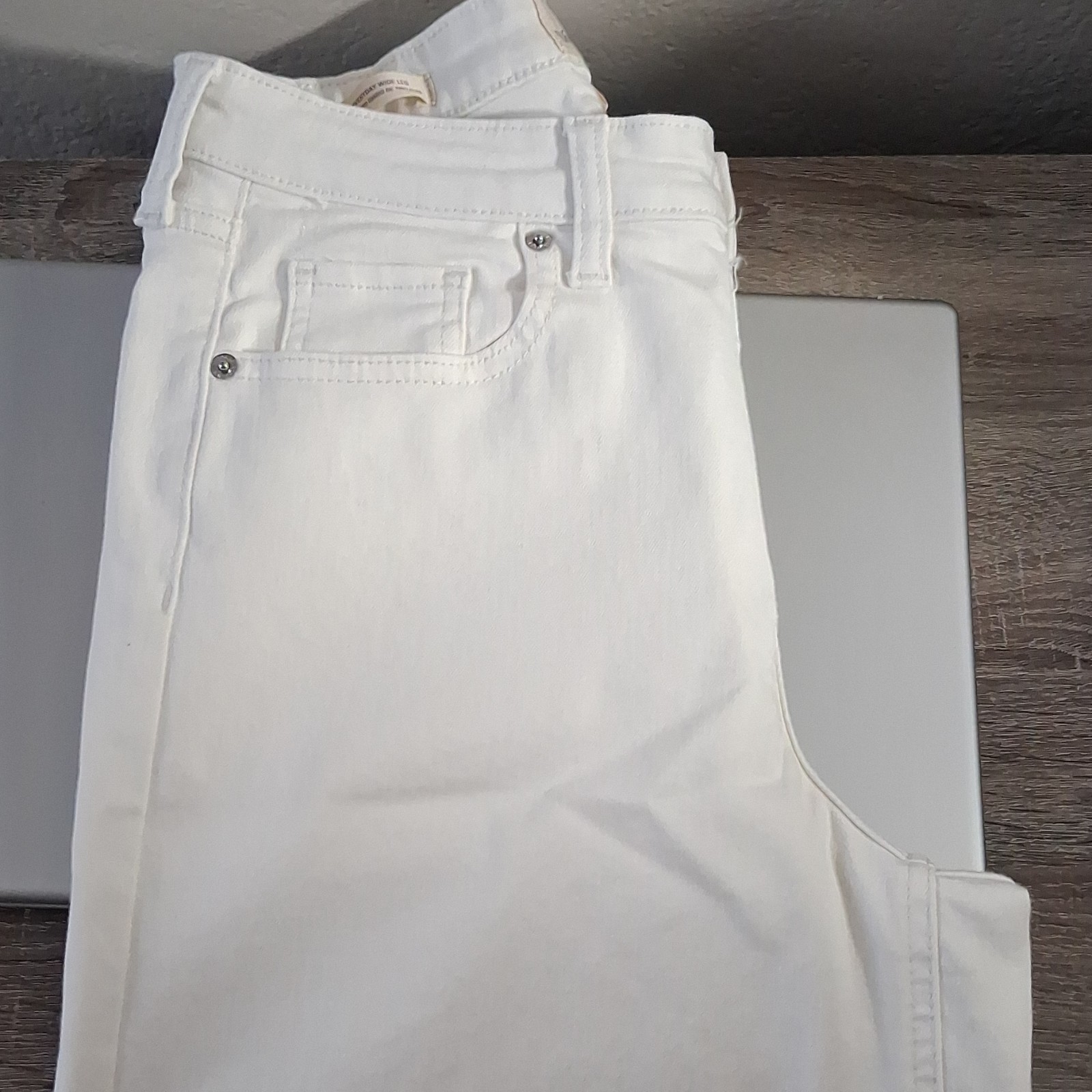 Universal Thread White Denim Wide-Leg Jeans High Rise Stretch 5-Pocket Sz 10