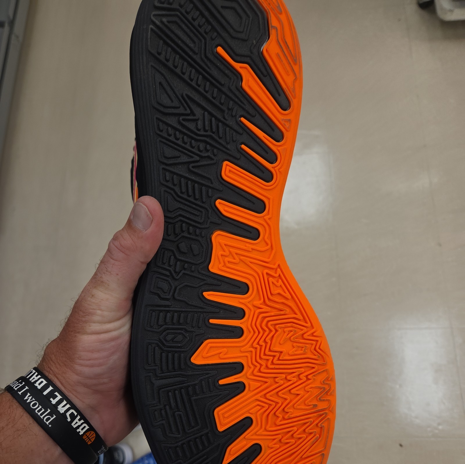 Giannis Freak 7 Total Ignition- Orange/Hyper Pink NEW Size 17 Mens
