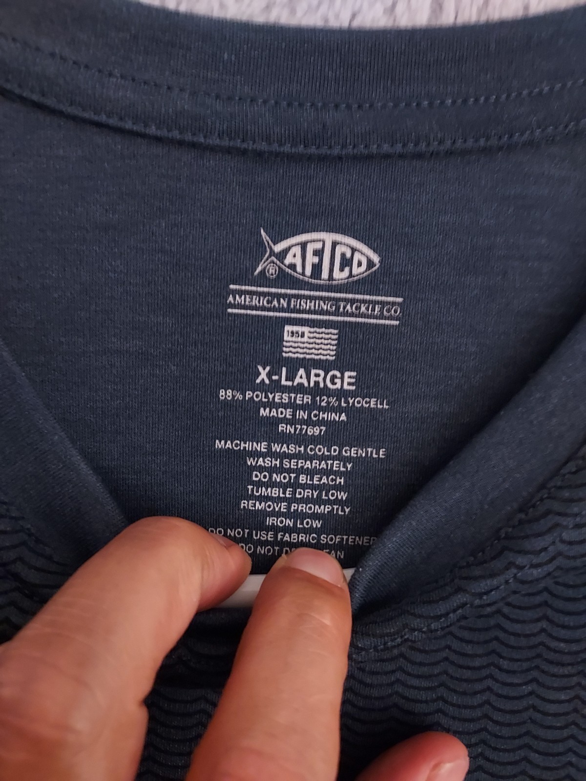 AFTCO Aftech Shirt Mens Extra Large Blue Spellout Sleeve Fishing Outdoor Beach