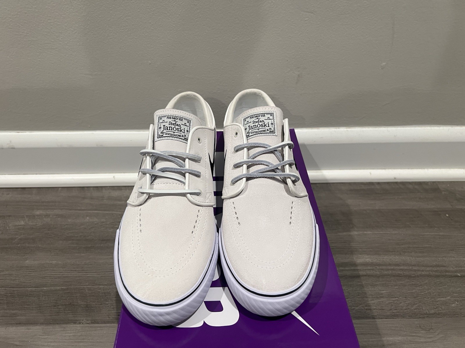Size 9 Men’s Nike Zoom Stefan Janoski OG+ SB Summit White Skate FD6757 100 $100