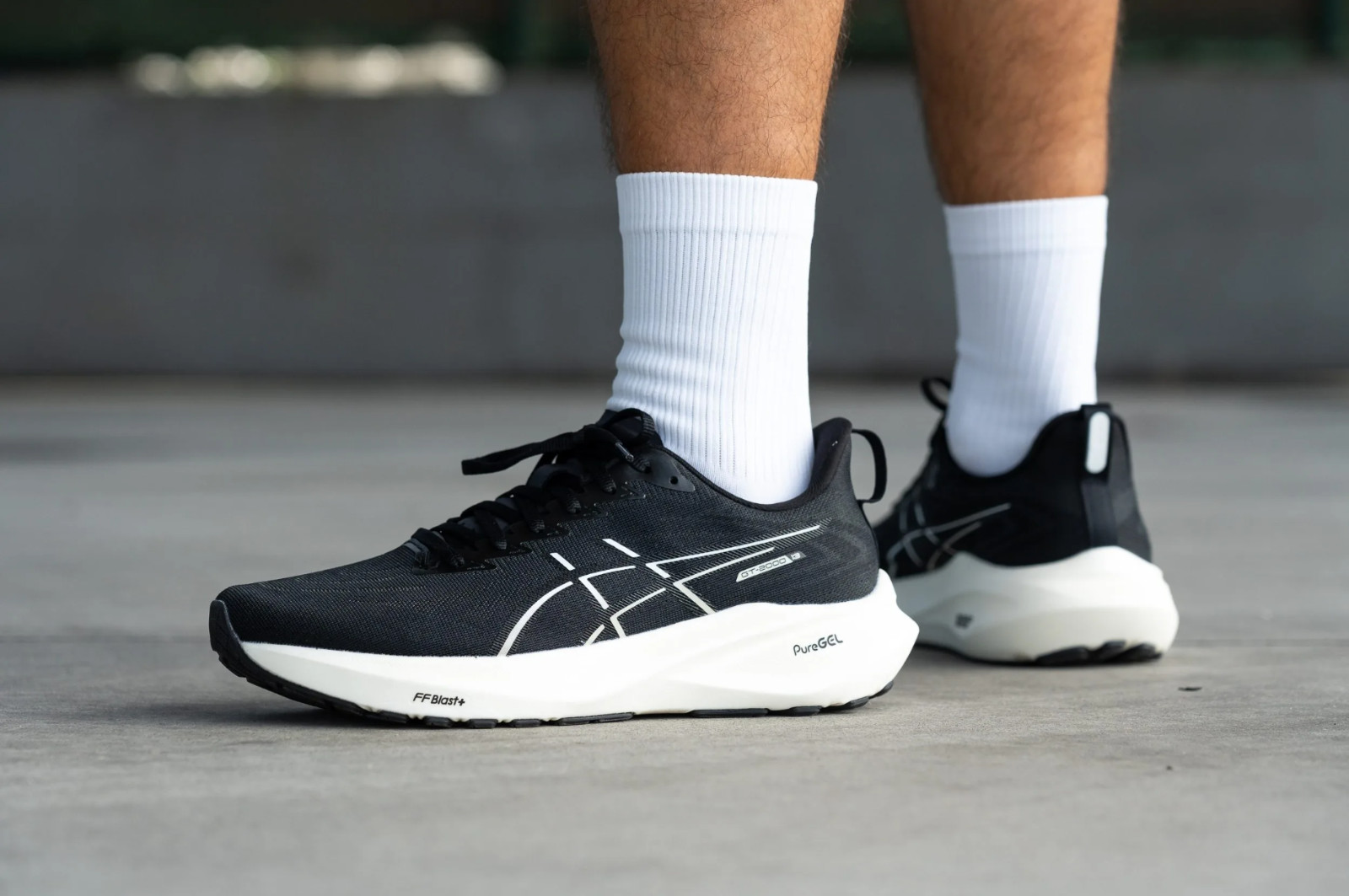 ASICS GT-2000 GT 2000 13 Black White – Men Size 10 Sz 10 – BNIB New Never Worn