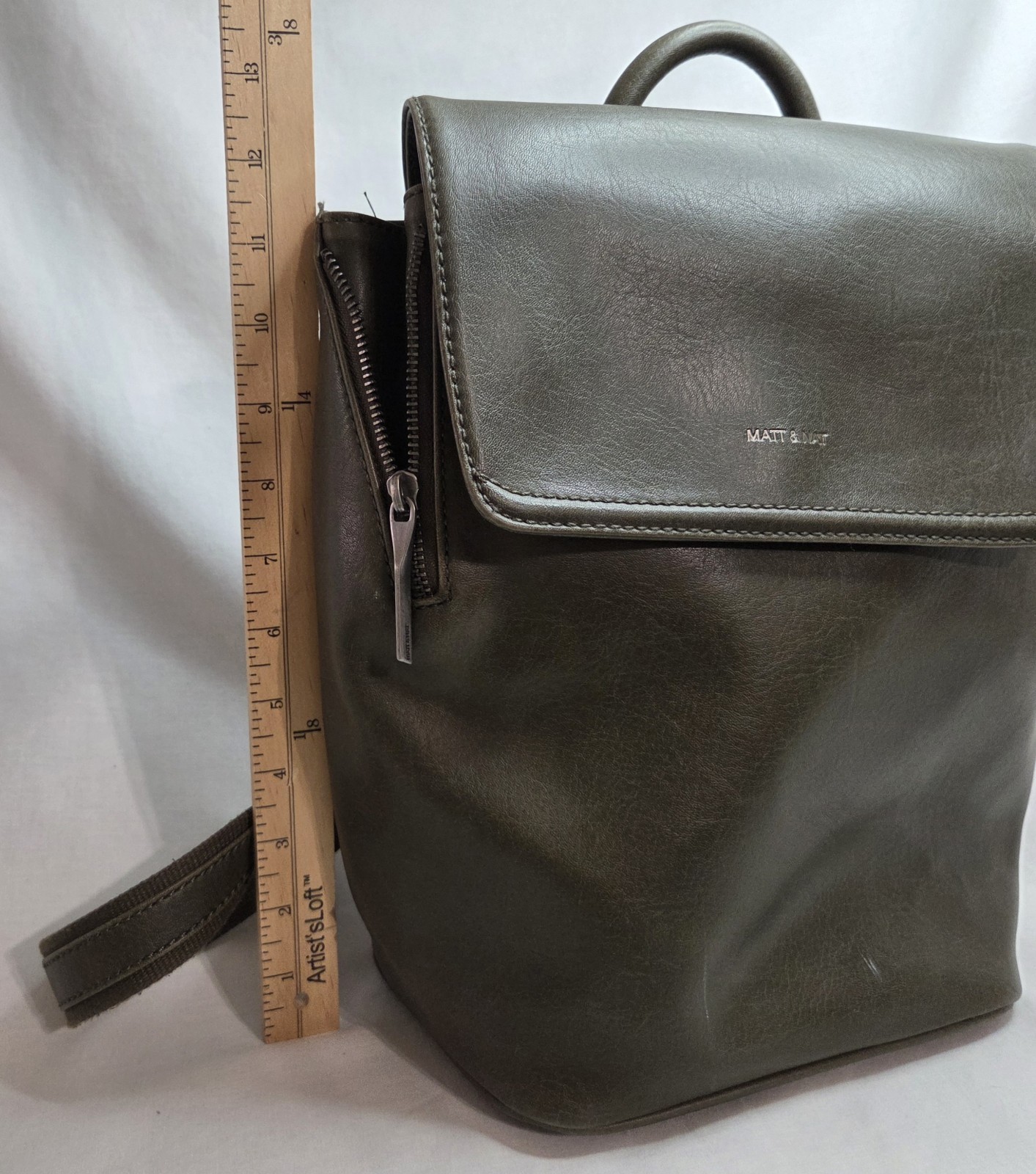Matt & Nat Vegan Leather Flap Women’s Backpack-Black-Classic-Designer-Luxury