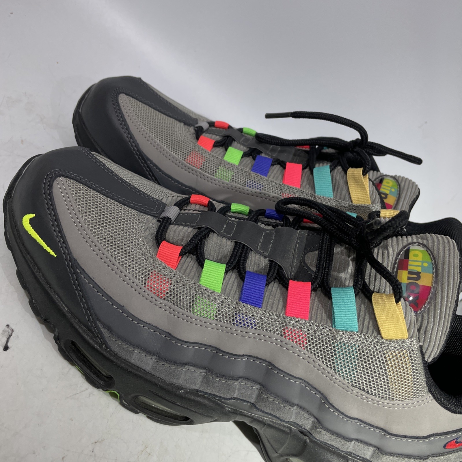 10.5 Men’s-Nike Air Max 95 SE Light Charcoal Vintage TV CW6575-001 Multi Colors