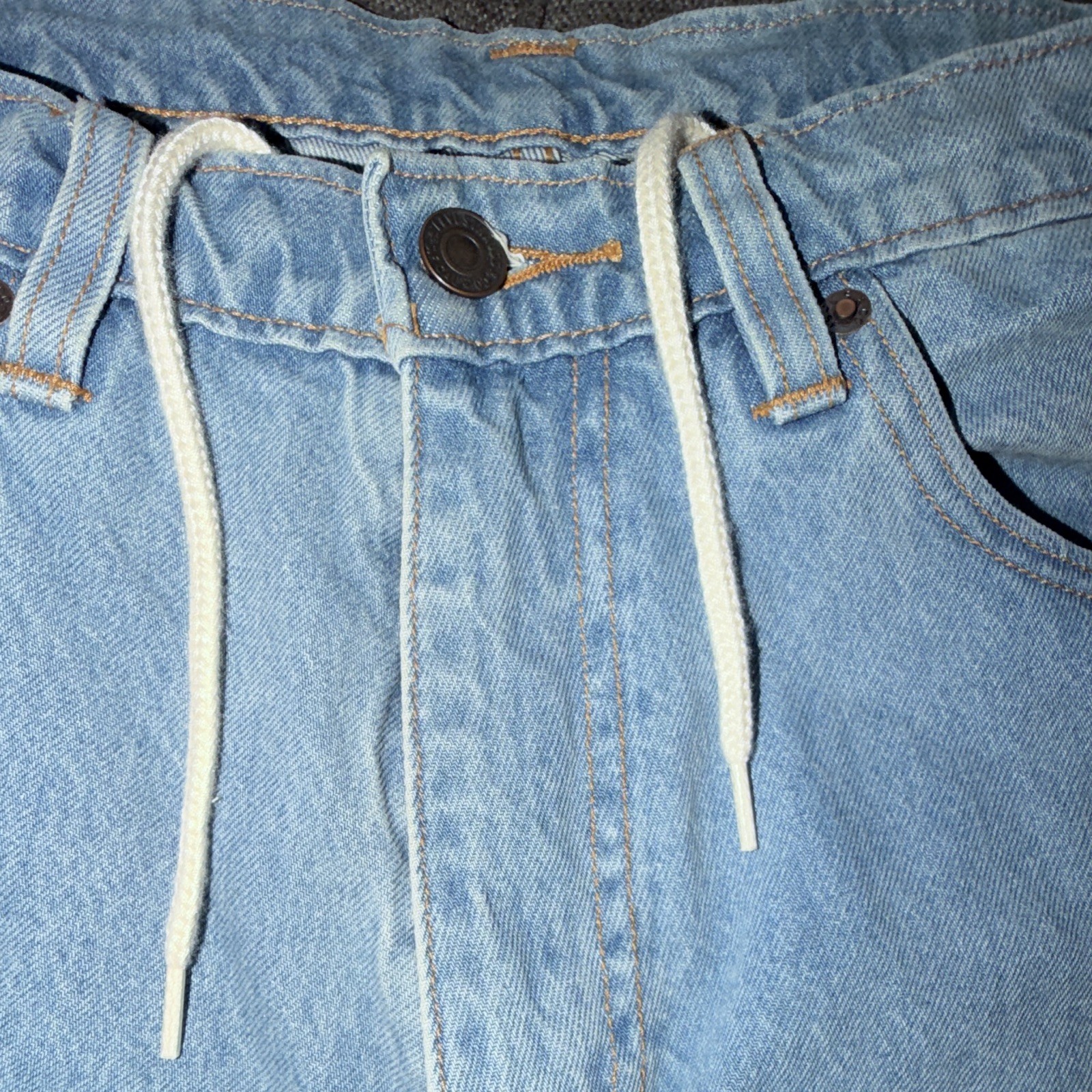 Levi’s Men’s Super Baggy Light Wash Denim Jeans Relaxed 5-Pocket Drawstring