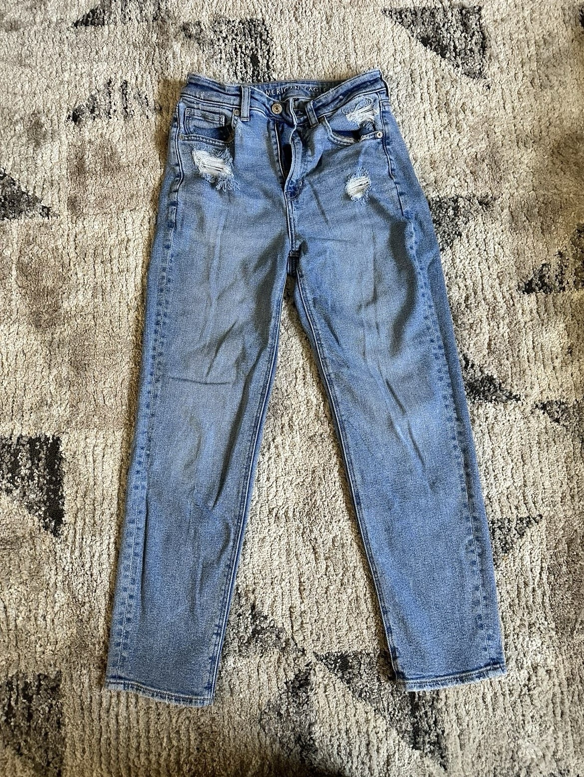 American Eagle Outfitters Light Wash Distressed Stretch Jeans Blue Size 2