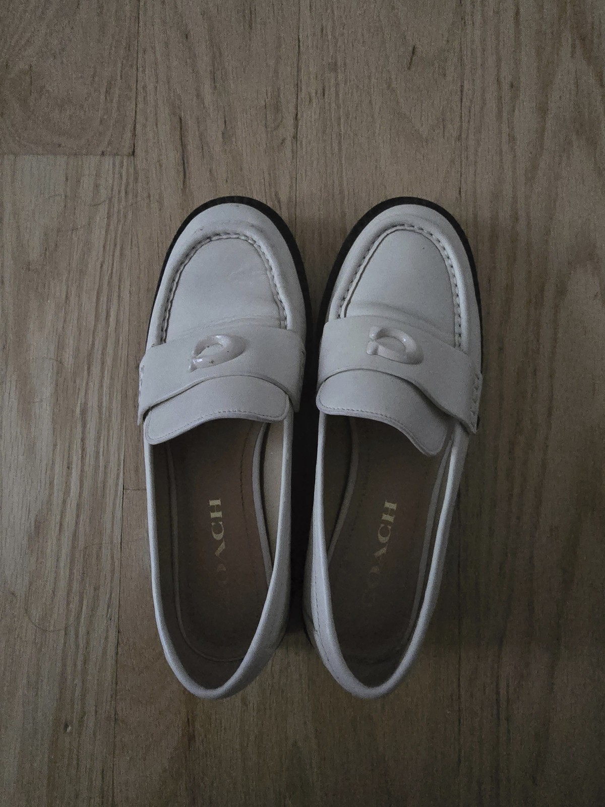 Coach ivory Leah loafers women 6.5 origin $195