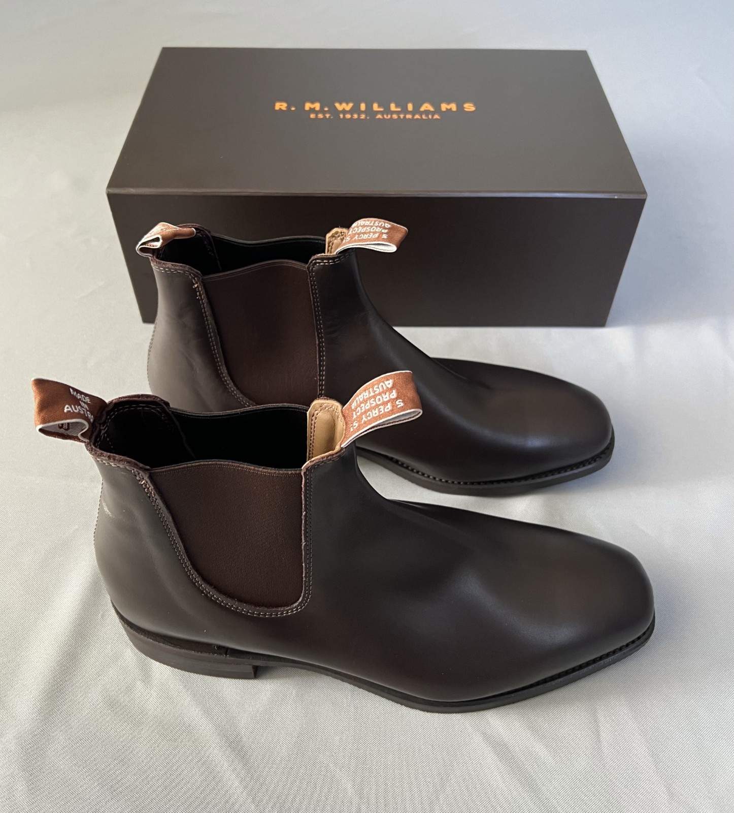 NEW R.M. WILLIAMS COMFORT CRAFTSMAN Chestnut Yearling BOOTS AU 10 G EU 45 US 11