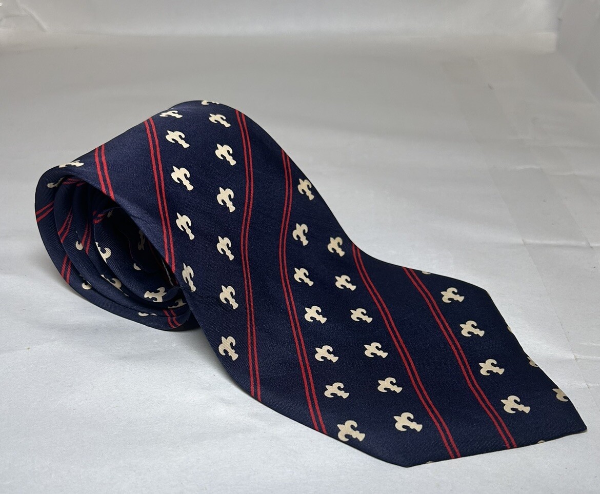 Vintage N. Peal Classic Navy Red Flour De Lis Men’s Tie All Silk 56” X 3.75”