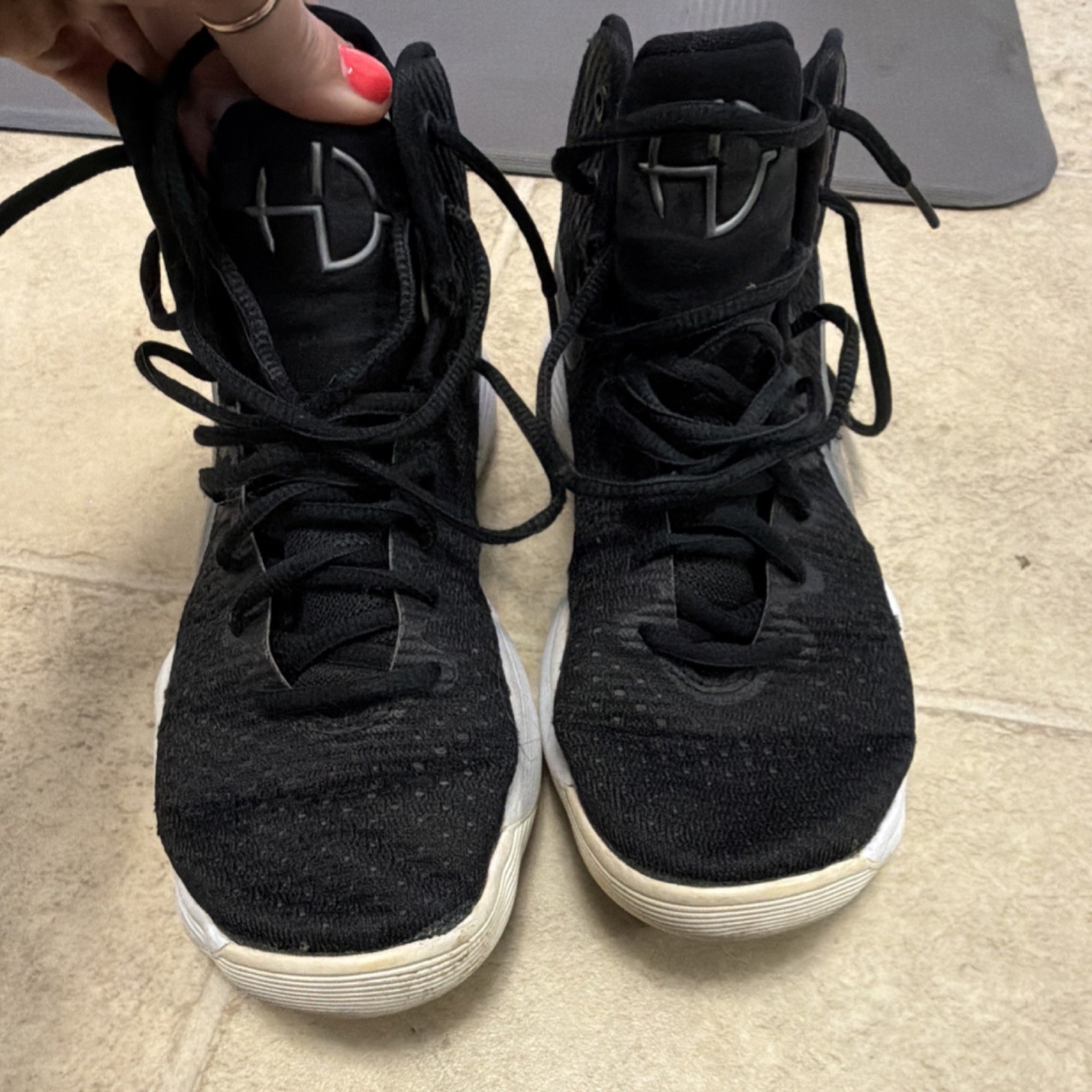 Nike basketball shoes 8.5