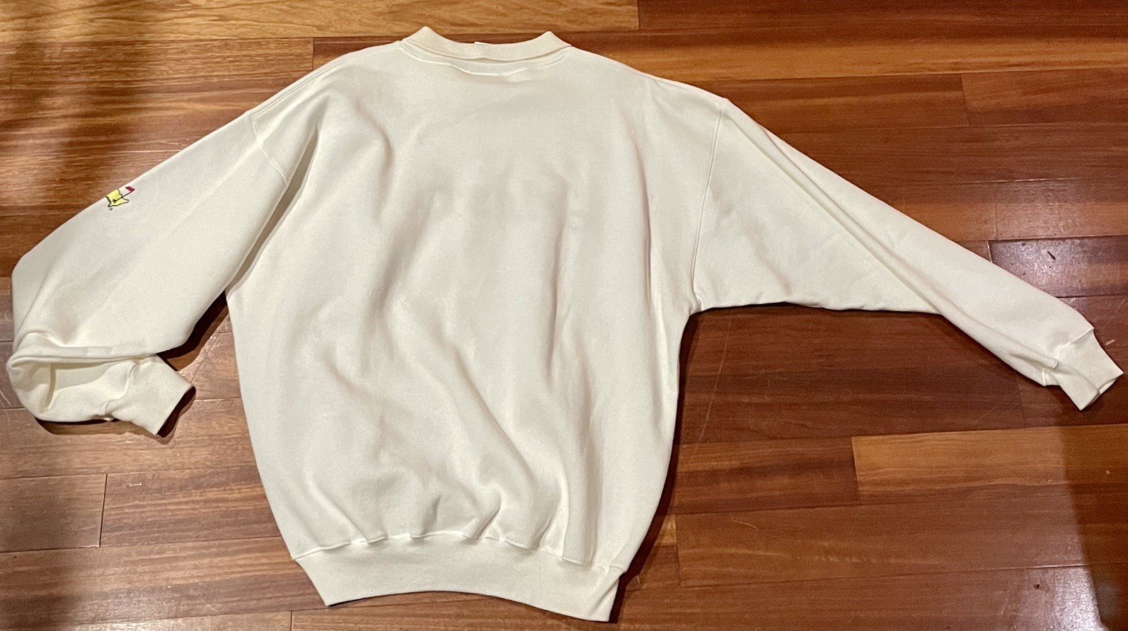NWT Player’s Design Embossed Masters Collar Sweat Shirt Large White Pull Over
