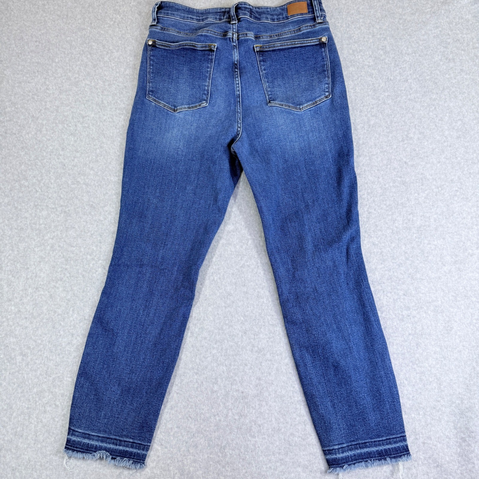 Judy Blue Slim Fit Jeans Womens 13/31 Blue Excellent Raw Hem JB88704 High Rise