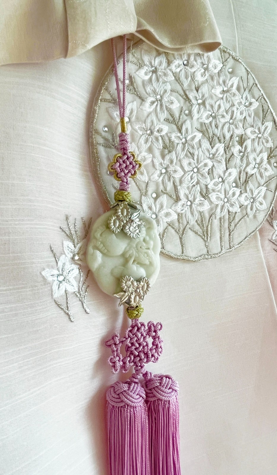 Korean Hanbok Accessory White Jade Pendant Norigae Traditional Knot Tassel
