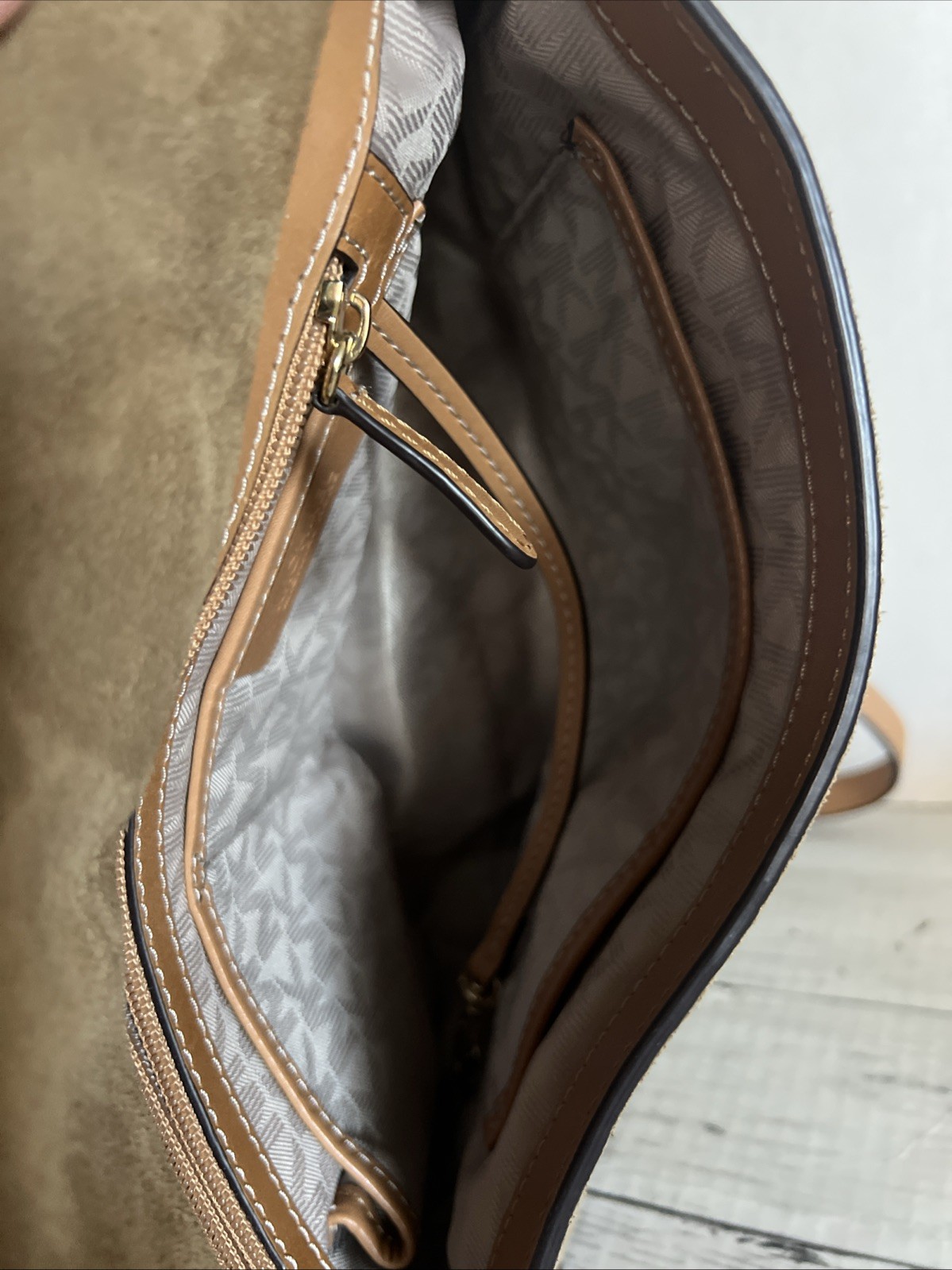 Michael Kors Tommy Suede Leather Vintage Messenger Bag Crossbody
