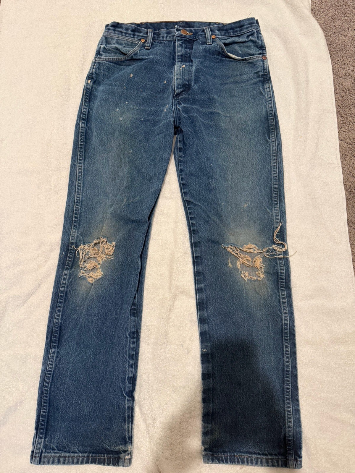 Wrangler Vintage Cowboy Cut Men’s Blue Denim Jeans Straight Regular Fit Mid Rise