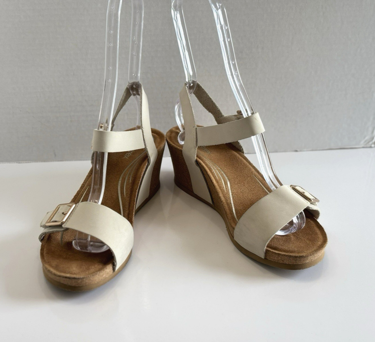 Aetrex Lexa Quarter Strap Wedge Sandals Women’s 7.5 Ivory Leather Open Toe Cork
